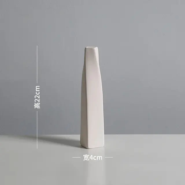Antique-inspired Chinese vase decoration”