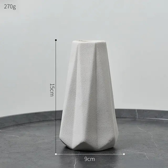 Simple Ceramic Vase - Timeless Elegance for Your Home