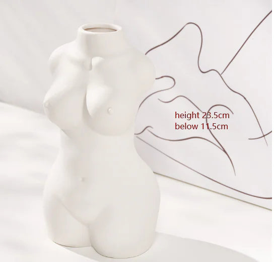 Sculpture vase used as modern home ornament