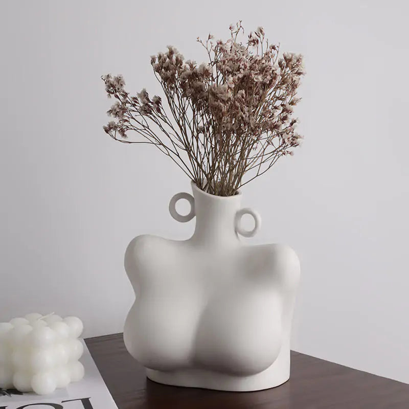 Sculpture vase used as modern home ornament
