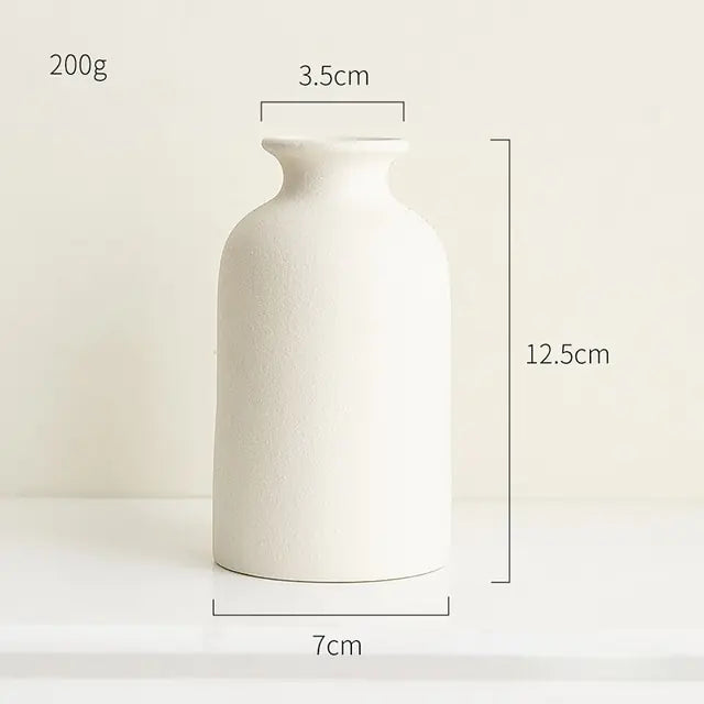 Simple Ceramic Vase - Timeless Elegance for Your Home