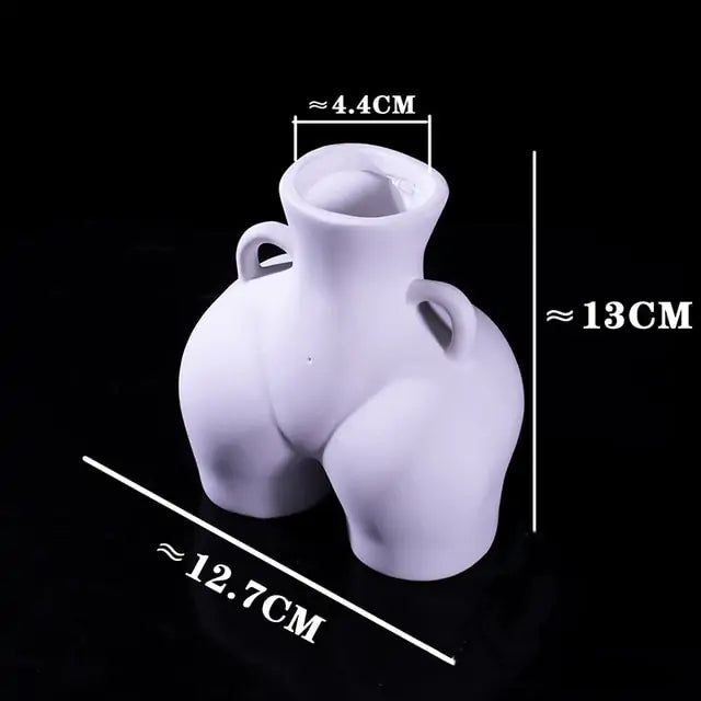 Sculpture vase used as modern home ornament