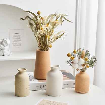 Simple Ceramic Vase - Timeless Elegance for Your Home